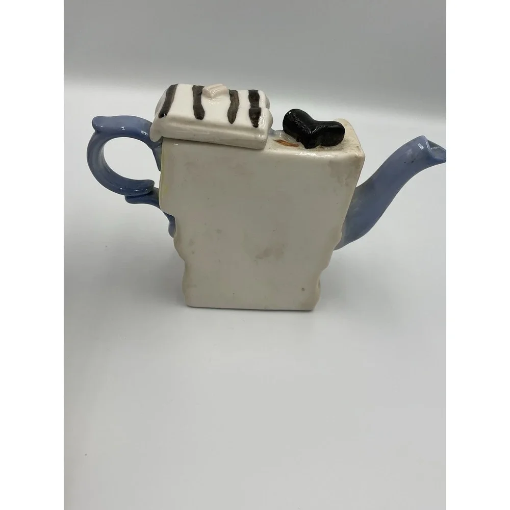 Vintage Miniature Teapot Set‎ Table Decor Knick Knack Trinkets Box